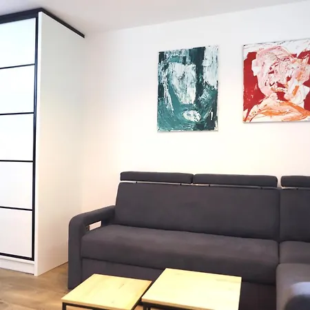 Apartment Przytulne Studio W Centrum/ Centrum Kongresowe Ice